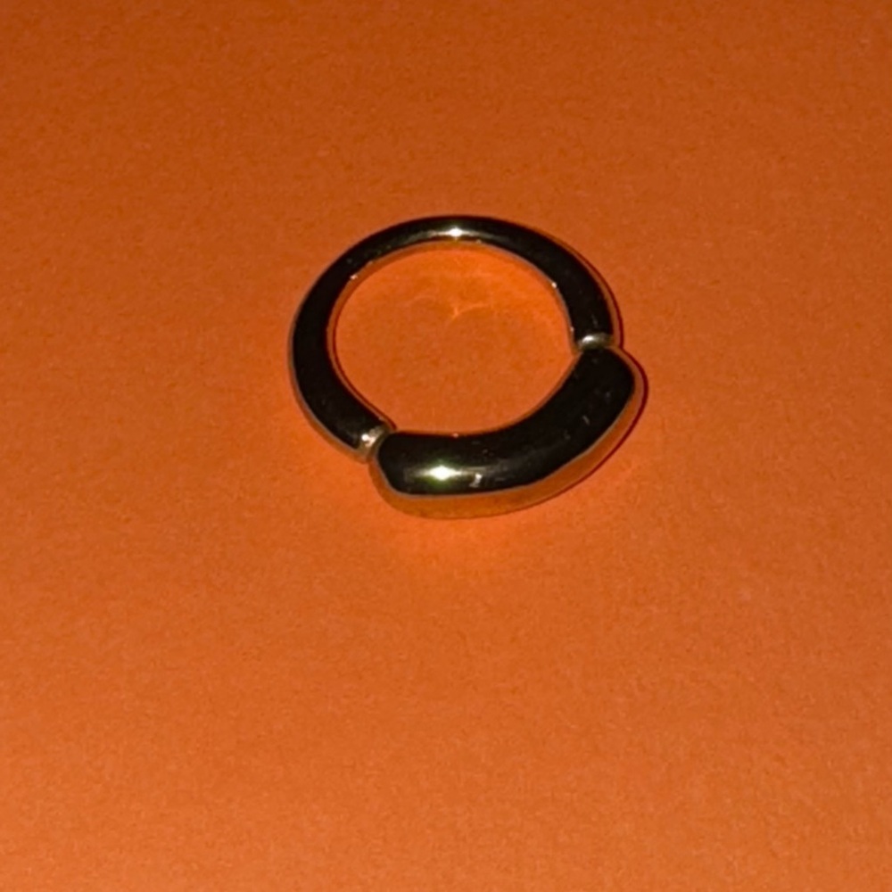 SS cute shape ring.
